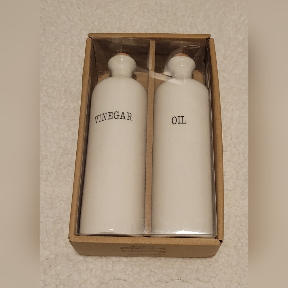 NEW Vinegar & Oil 14oz Bottles